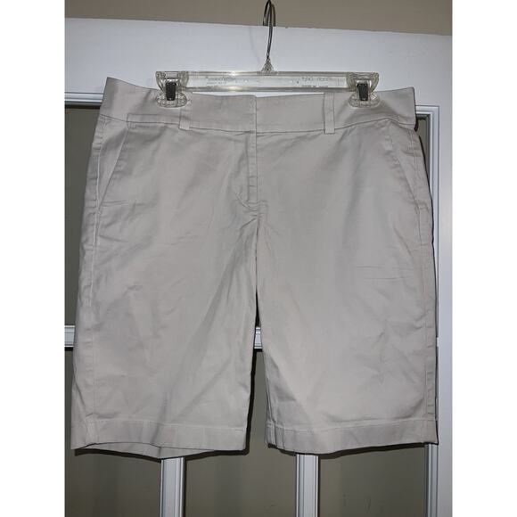 Ann Taylor Petite Women’s Bermuda Shorts Size 6 Boardwalk Short Khaki Beige Tan - Picture 1 of 3